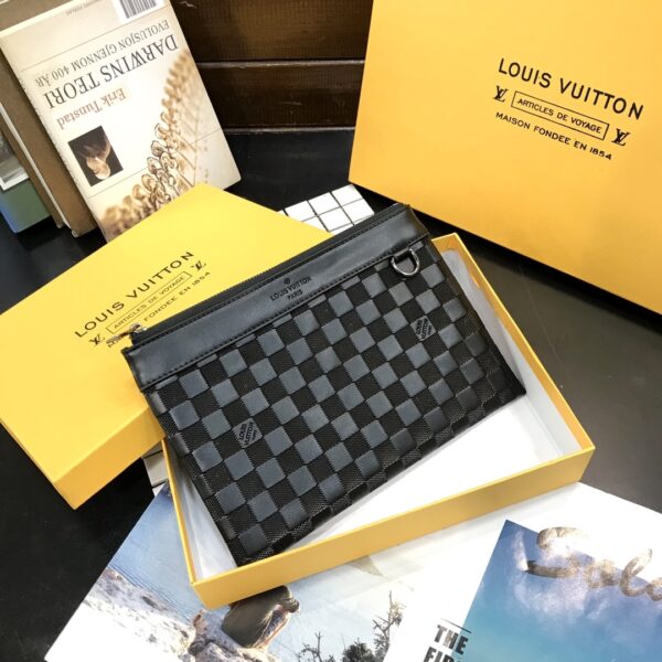 LOUIS VUITTON VOYAGE POCHETTE DAMIER INFINI LEATHER BLACK 33CM - Image 5
