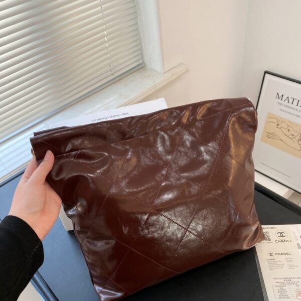 CHANEL 22 LARGE HANDBAG DARK BROWN 41CM - Image 3