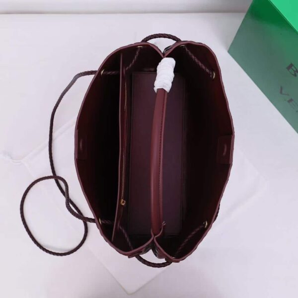 BOTTEGA VENETA ANDIAMO INTRECCIATO LEATHER TOP HANDLE BURGUNDY BLACK 33CM - Image 4