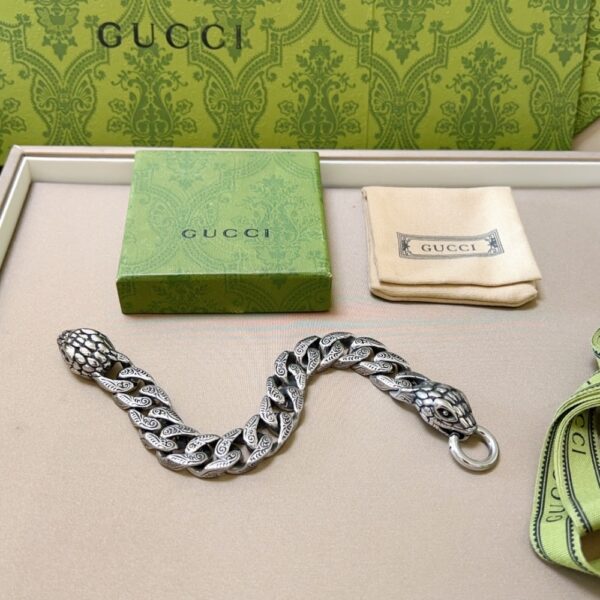 GUCCI SNAKE BRACELET SILVER - Image 4