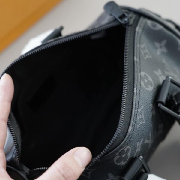 LOUIS VUITTON KEEPALL BANDOULIÈRE 25 MONOGRAM ECLIPSE BLACK 24CM M46271 - Image 5
