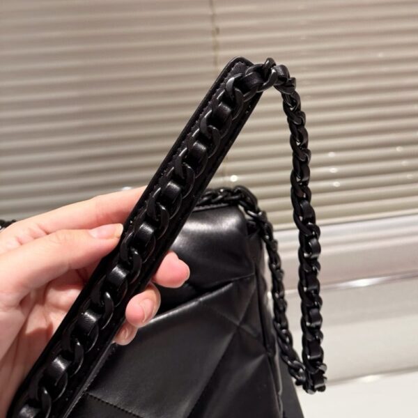 CHANEL CC FLAP BAG IN BLACK 26CM - Image 4