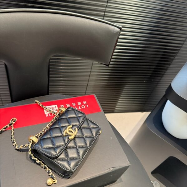 CHANEL 21A MINI FLAP COIN PURSE WITH CHAIN HANDLE SHOULDER CROSSBODY BAG BLACK 12CM - Image 4