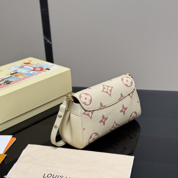 LOUIS VUITTON FAVORITE BAG ROSE TRIANON 23CM M46393 - Image 5