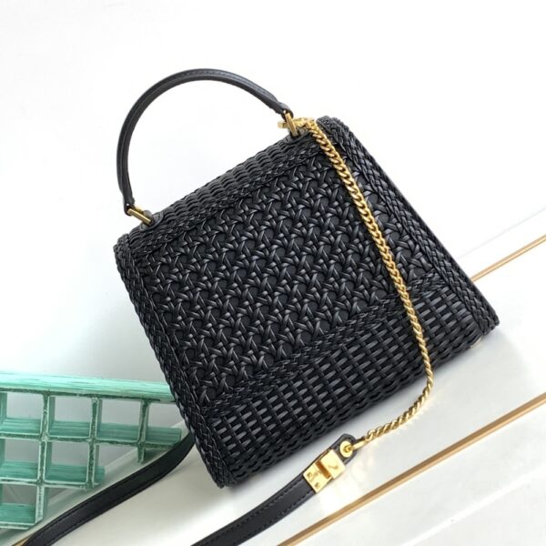 VALENTINO VLOGO TOP HANDLE BAG BLACK 22CM - Image 3