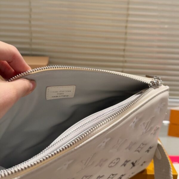LOUIS VUITTON COUSSIN PM BAG 21CM M11986 - Image 4