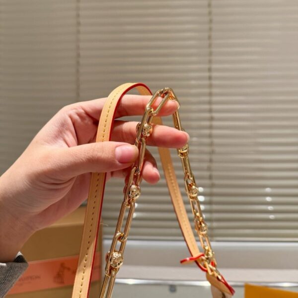 LOUIS VUITTON X TAKASHI MURAKAMI POCHETTE ACCESSORIES MULTICOLORE BLANC 21CM M13404 - Image 6