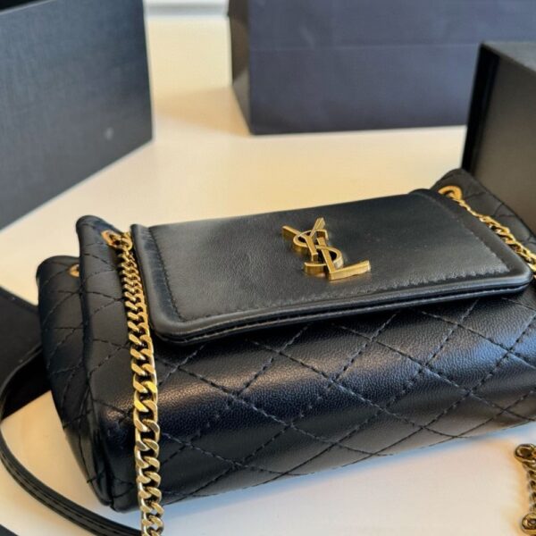 SAINT LAURENT MINI NOLITA IN BLACK 18CM 6727381EL071000 - Image 4