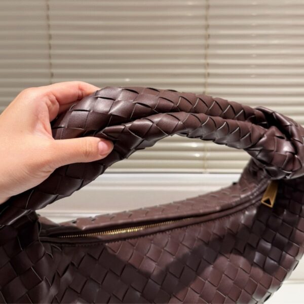 BOTTEGA VENETA CLASSIC JODIE BAG IN FONDANT 49CM 600261VCPP02132 - Image 4