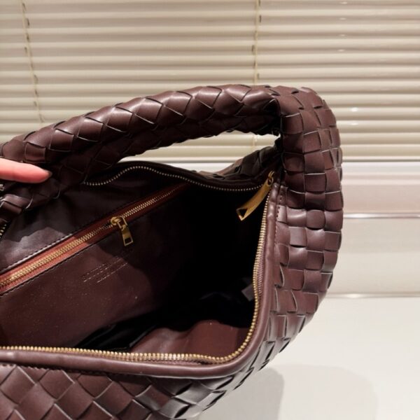 BOTTEGA VENETA CLASSIC JODIE BAG IN FONDANT 49CM 600261VCPP02132 - Image 6