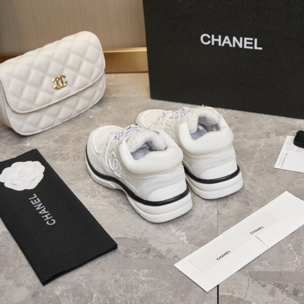 CHANEL VELOUR TWEED CC SNEAKERS WHITE - Image 2