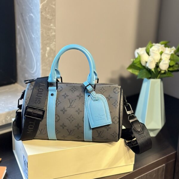 LOUIS VUITTON KEEPALL BANDOULIÈRE 25 MONOGRAM ECLIPSE REVERSE COATED CANVAS TURQUOISE 25CM M11645 - Image 2