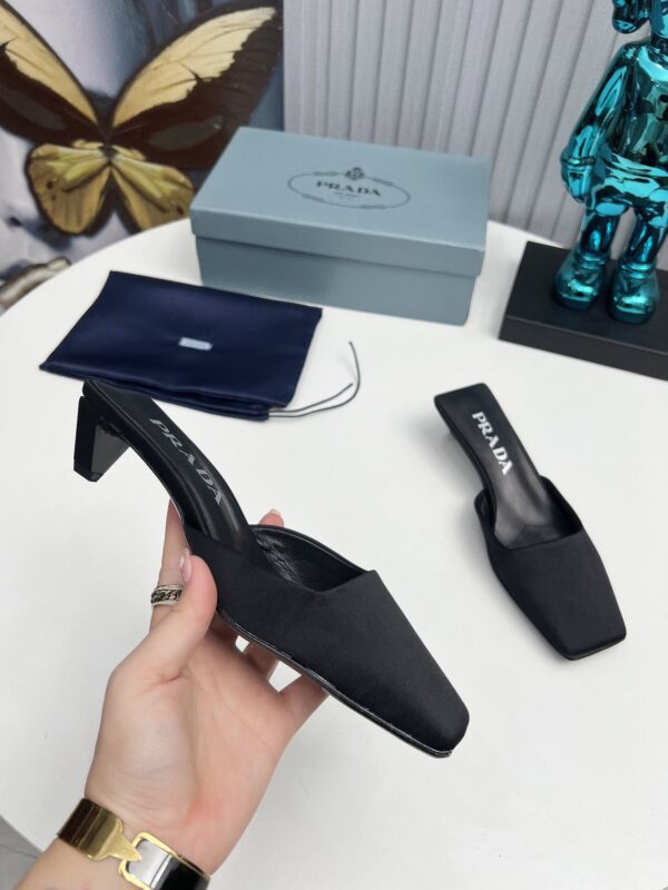 PRADA LEATHER MULES BLACK - Image 3